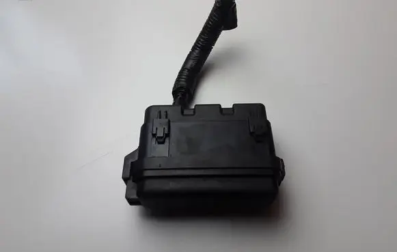 Lexus IS III XE30 Fuse module 8266330340