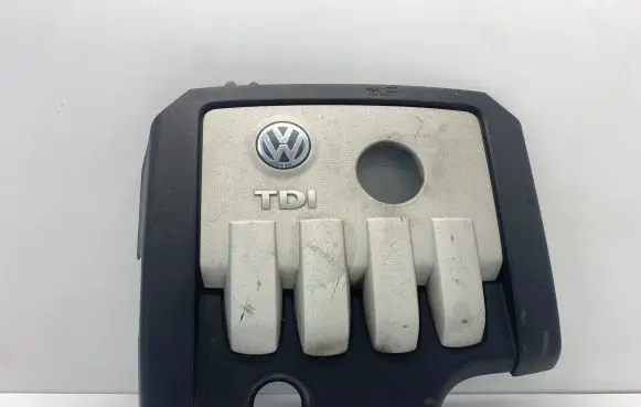 Volkswagen Touran I Engine cover (trim) 103925