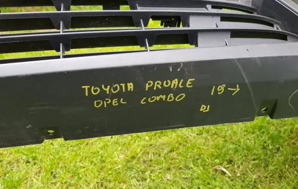 Opel Combo E Front bumper 9816859780 9818192780 9848192080