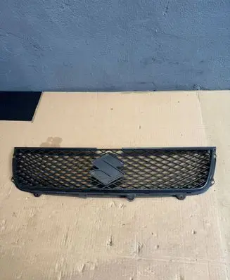 Suzuki Grand Vitara II Front grill 7174165J0