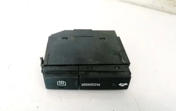 Toyota Avensis T250 Windscreen/window heater switch 84790-05110-d