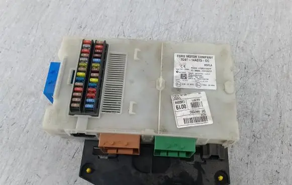 Ford Mondeo MK IV Fuse box set 
