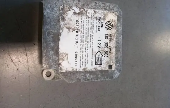 Volkswagen Polo III 6N 6N2 6NF Airbag control unit/module 1J0909603 5WK4163 04990801