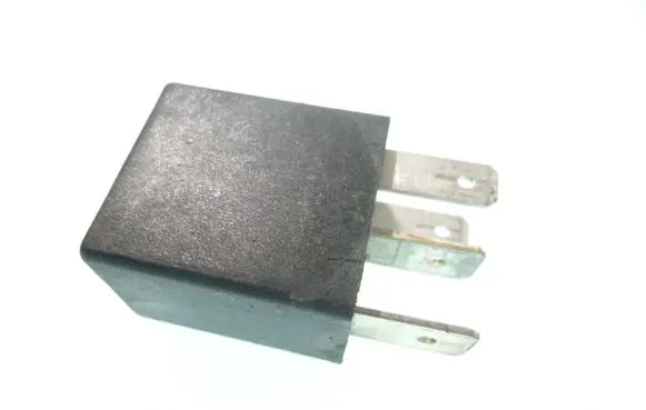 Opel Zafira A Other relay 90229206