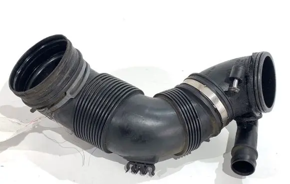 Volkswagen PASSAT B8 Air intake hose/pipe 3Q0129656B