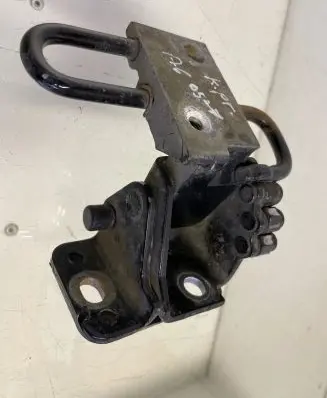 Audi A6 S6 C6 4F Front door lower hinge 8E0831411B
