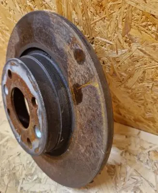 Renault Twingo III Front brake disc