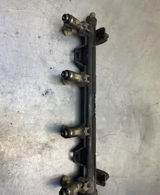 Volkswagen Golf V Fuel injectors set 036133ASSY 036133320
