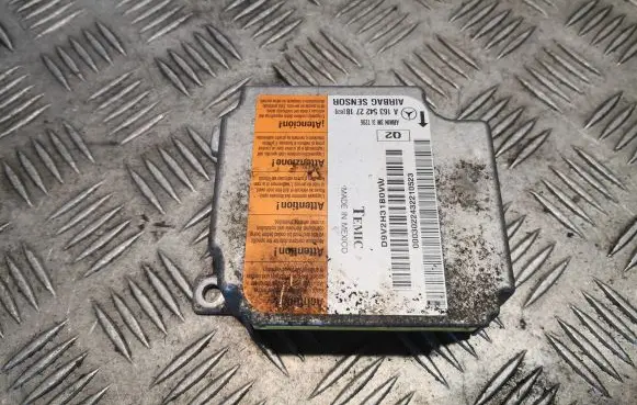 Mercedes-Benz ML W163 Airbag control unit/module 1635422718 A1635422718