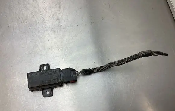 Chrysler 300 - 300C Tire pressure sensor 65982801