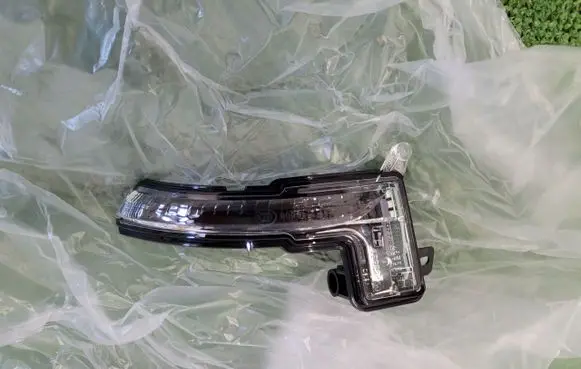 Renault Zoe Mirror indicator light 261657934R