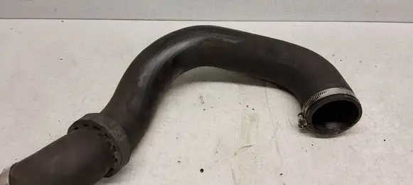 Volkswagen Transporter - Caravelle T5 Intercooler hose/pipe