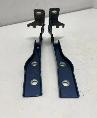 Volkswagen Polo V 6R Engine bonnet/hood hinges 6R0823302B 6R0923301B