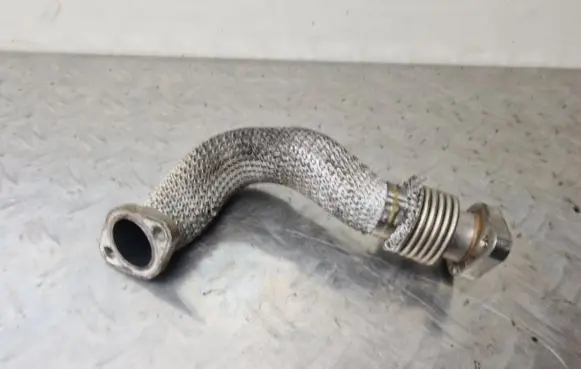 Audi A8 S8 D3 4E EGR valve line/pipe/hose 059131530B