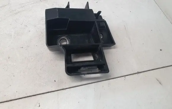 Volkswagen Golf VI Rear bumper mounting bracket 5K6807393A