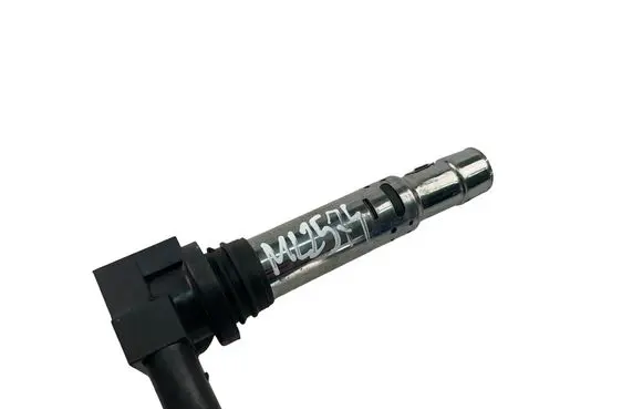 Volkswagen PASSAT B7 High voltage ignition coil
