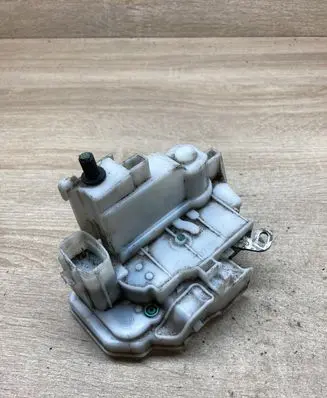 Ford Fiesta Rear door lock Y07C05