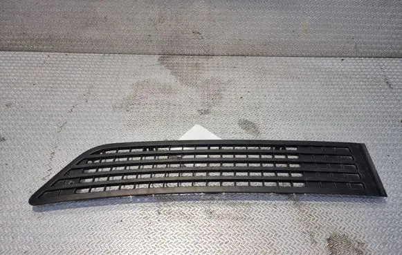 Volkswagen Crafter Bonnet/hood grill 9068361218