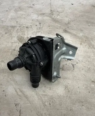 BMW X2 F39 Electric auxiliary coolant/water pump 9470972