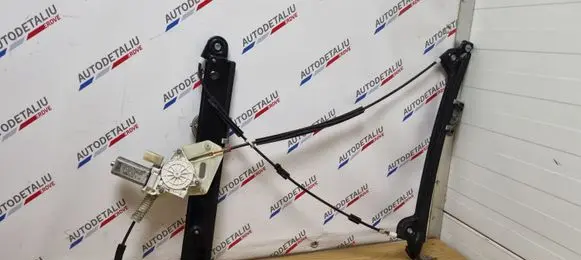 BMW 1 E82 E88 Front door window regulator with motor 6978846