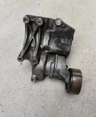 KIA Sorento Timing belt tensioner 