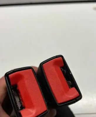 Audi TT TTS Mk2 Middle seatbelt buckle (rear) 8J8857739H