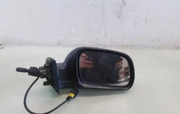 Manual wing mirror