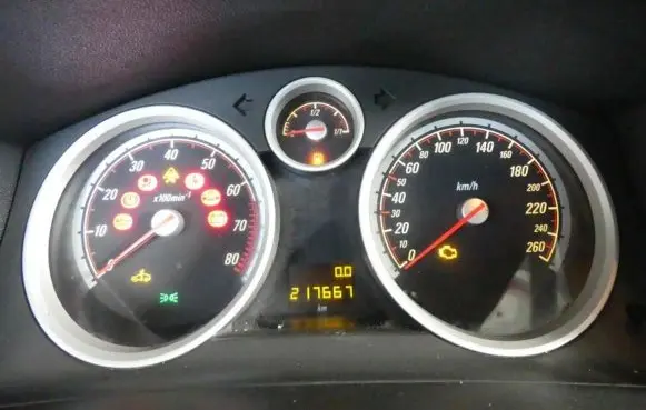 Opel Zafira B Speedometer (instrument cluster) 13230590 IMPRK1090029