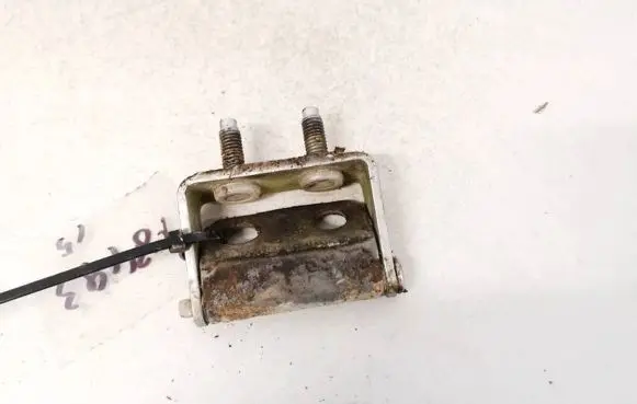 Nissan Almera Tino Tailgate/trunk/boot hinge