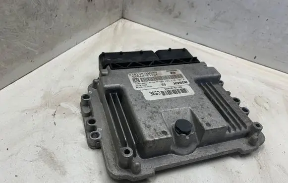 Hyundai Santa Fe Engine control unit/module 3911327825
