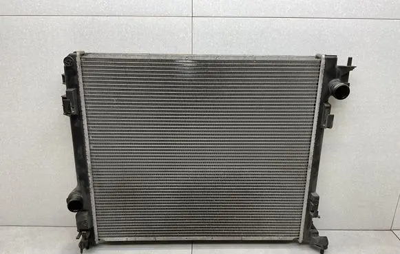 Nissan X-Trail T32 Coolant radiator 