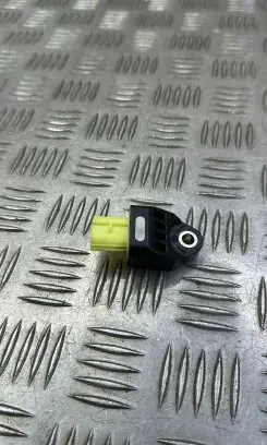 Lexus IS III XE30 Airbag deployment crash/impact sensor 8983153020
