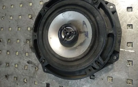Honda Accord Front door speaker 3351351