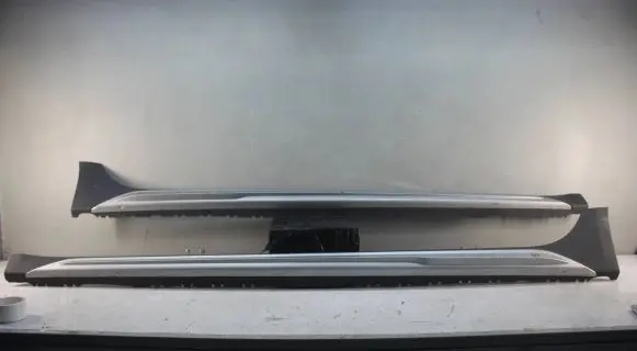 Sill/side skirt trim