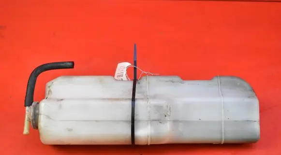 Mazda 626 Coolant expansion tank/reservoir