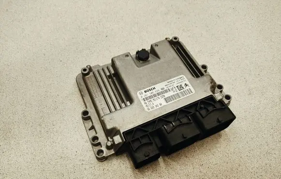 Citroen C4 I Picasso Engine control unit/module 9663193780 0261S05626 9666934280
