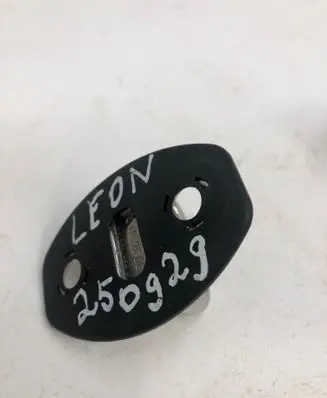 Seat Leon IV Front door lock loop/hook striker C0837033