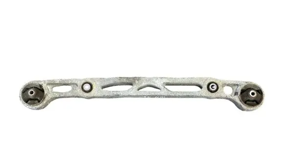 Peugeot iOn Engine mounting bracket