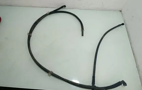 Mercedes-Benz C W204 Headlight washer hose/pipe A2048602592 9GS18211300