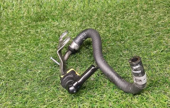Opel Astra J Fuel return line/hose 55568235