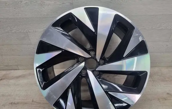 R20 alloy rim