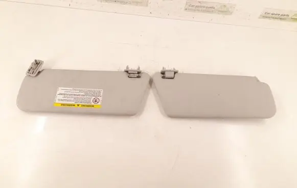 Mercedes-Benz B W245 Sun visor 1698100110 1698100210