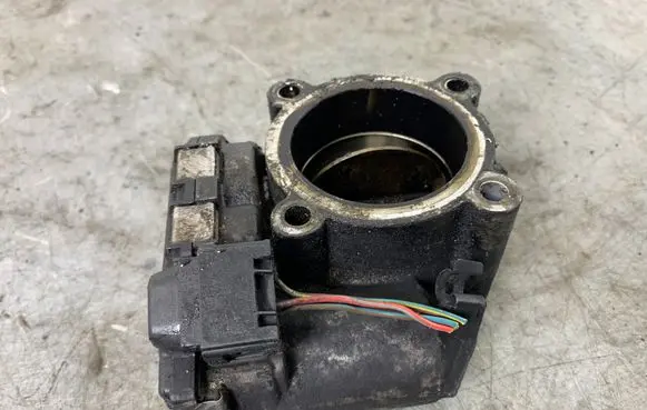 Mercedes-Benz E W212 Throttle valve A6420900270