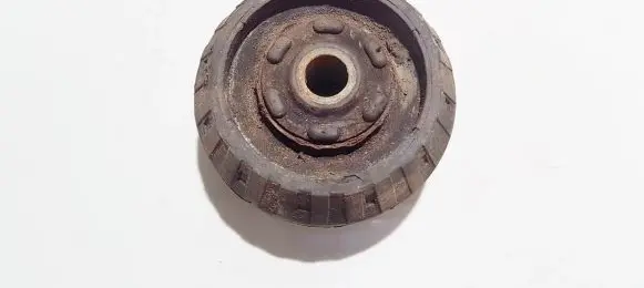 Opel Omega B1 Coil spring mount 90251358