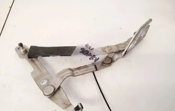 Audi A4 S4 B5 8D Tailgate/trunk/boot hinge 8d5827301a