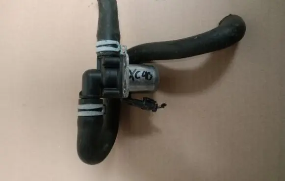 Volvo XC90 Electric auxiliary coolant/water pump 31657218