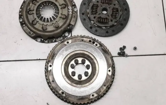 Renault Megane III Clutch set kit 8200641189 M26k 8200749475