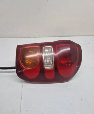 Toyota RAV 4 (XA20) Rear/tail lights