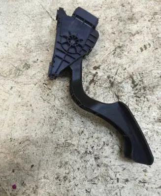 Toyota Prius (XW20) Accelerator throttle pedal 7812047050 1988003200 03H130015B3