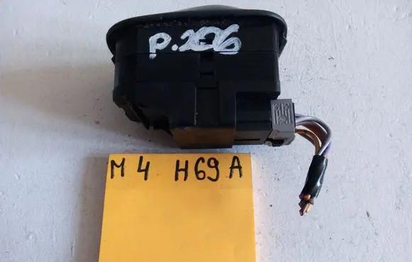Peugeot 206 Other switches/knobs/shifts 1212123